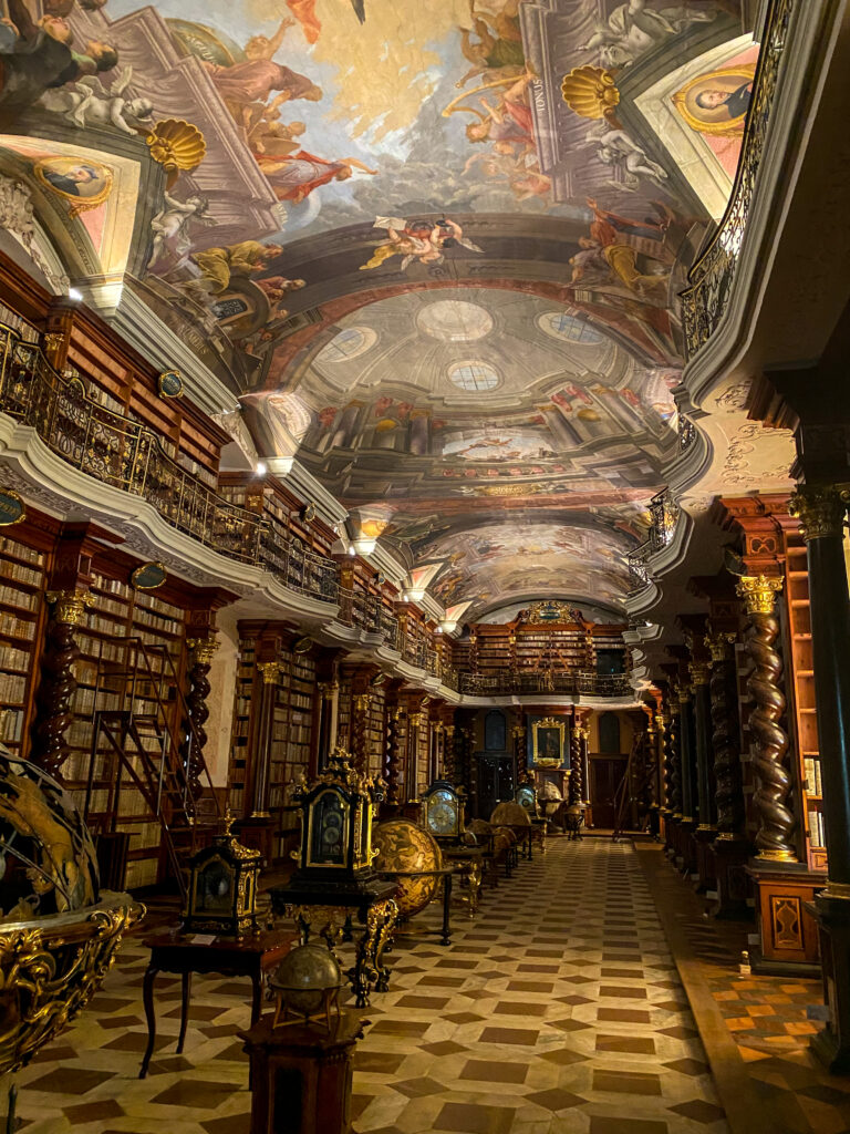 najpiękniejsza biblioteka w pradze
