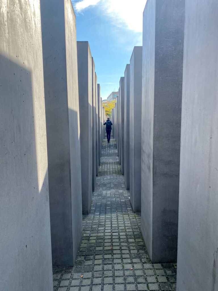 Pomnik Holocaustu w Berlinie zwiedzanie, historia, dojazd