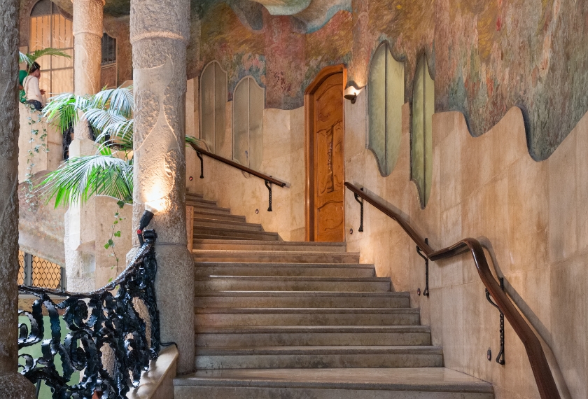 Barcelona: Casa Mila w Barcelonie - ceny, bilety i czy warto ją odwiedzić?