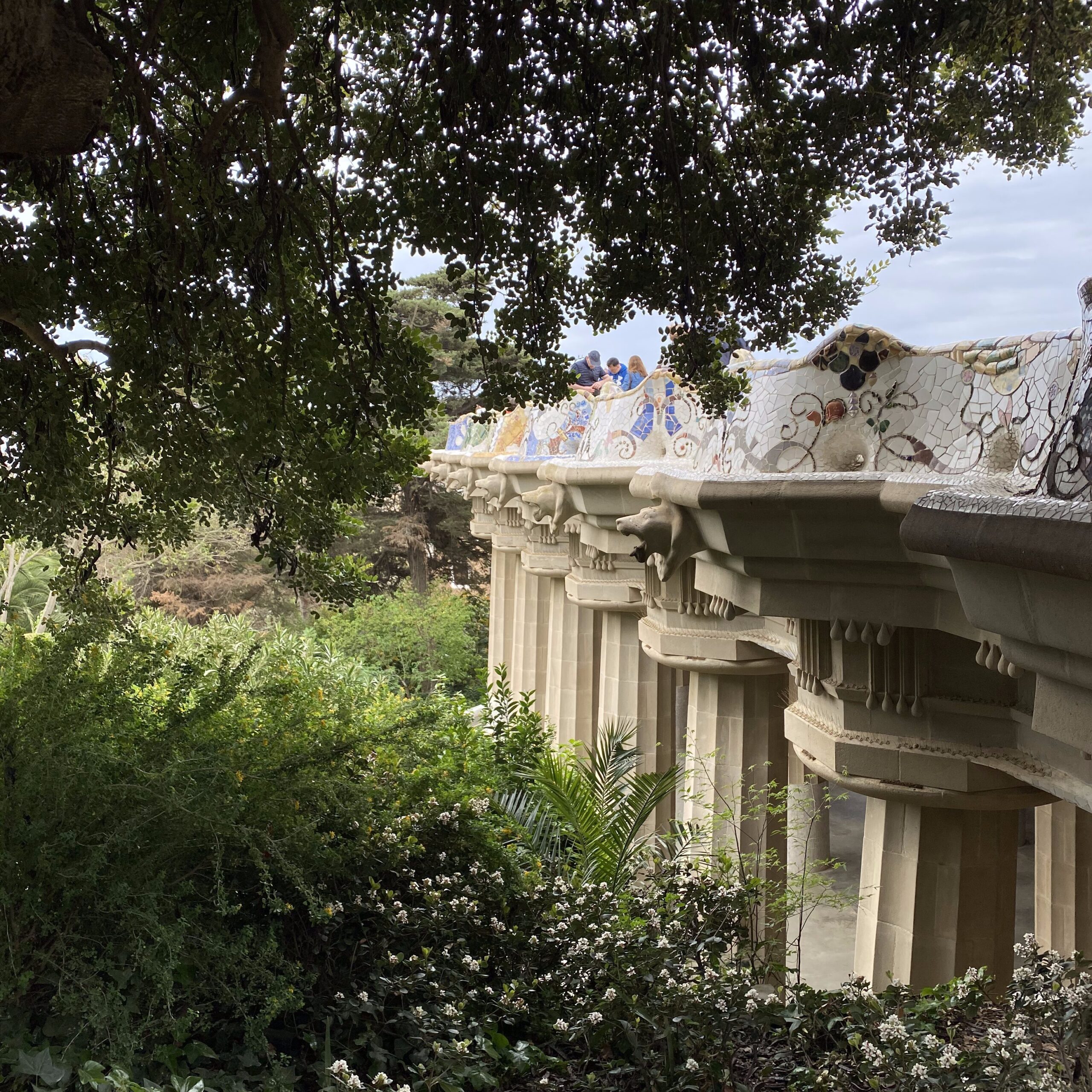 Barcelona Park Guell - dojazd, cena biletu, zwiedzanie, historia