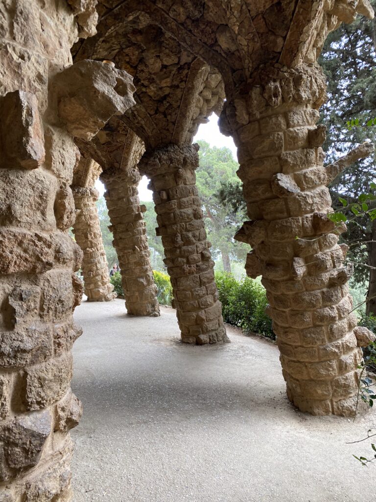 Barcelona Park Guell - dojazd, cena biletu, zwiedzanie, historia