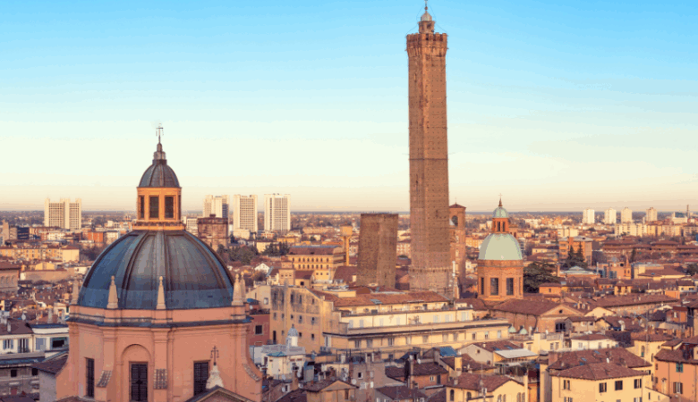 Najlepsze punkty widokowe w Bolonii – 6 miejsc z oszałamiającą panoramą miasta