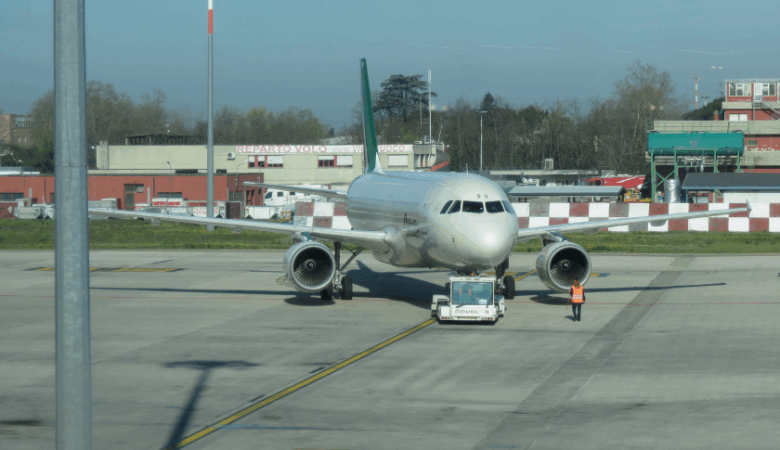 Bolonia dojazd z lotniska: Jak dojechać z lotniska do centrum? Najlepsze opcje dojazdu 2025