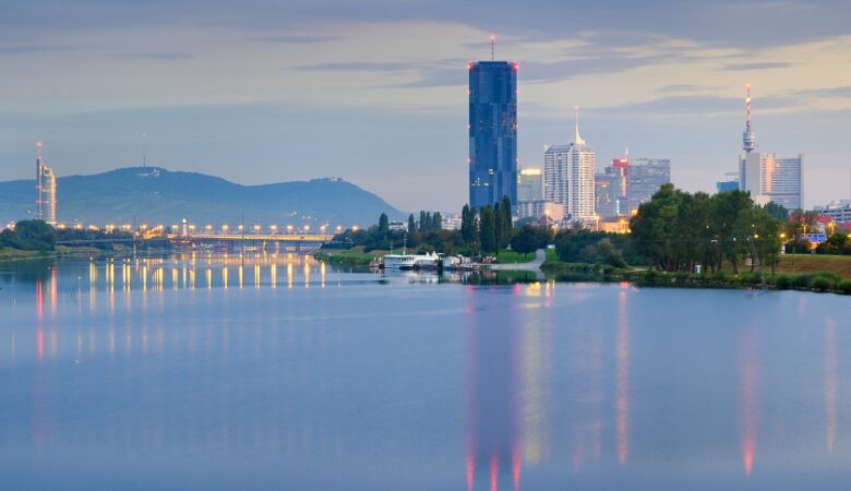 Jak dojechać do Wiednia? Wiedeń pociągiem, autobusem i samolotem